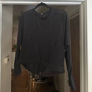 Lululemon long sleeve workout shirt